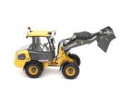 AT-Collections | Volvo Volvo | AT3200164 | 1/32 | Volvo L25 Compact Wheel Loader Electric | 