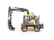 AT-Collections | Volvo Volvo | AT3200165 | 1/32 | Volvo EWR 130E wheeled excavator. Nokian Ground Kare version. Including Steelwrist tiltrotator. | 